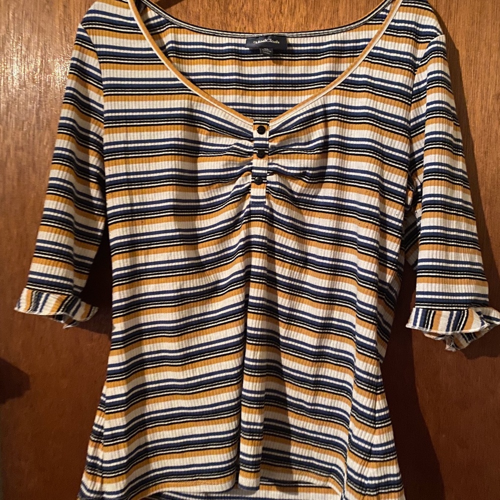 Cute cropped sailor top